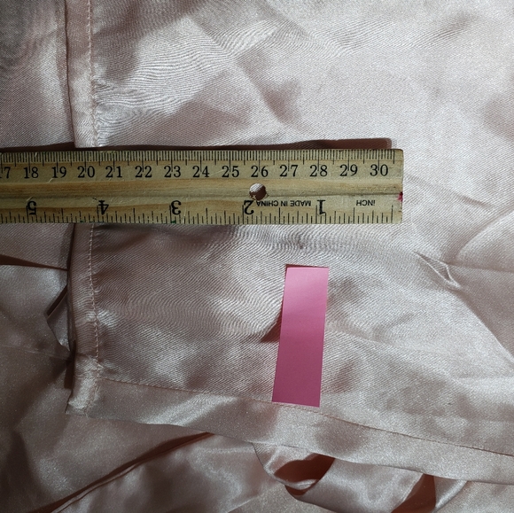 Vintage Victorias Secret Robe Lace Trim L 1611X - Picture 4 of 4